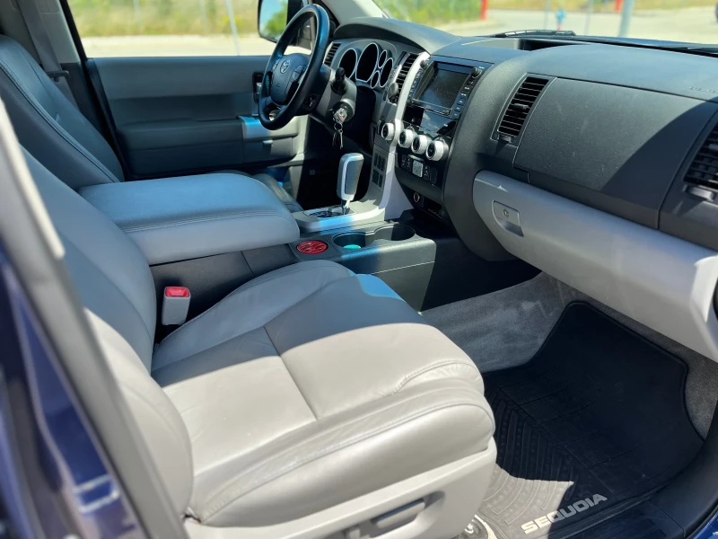 Toyota Sequoia LIMITED, снимка 9 - Автомобили и джипове - 52593659