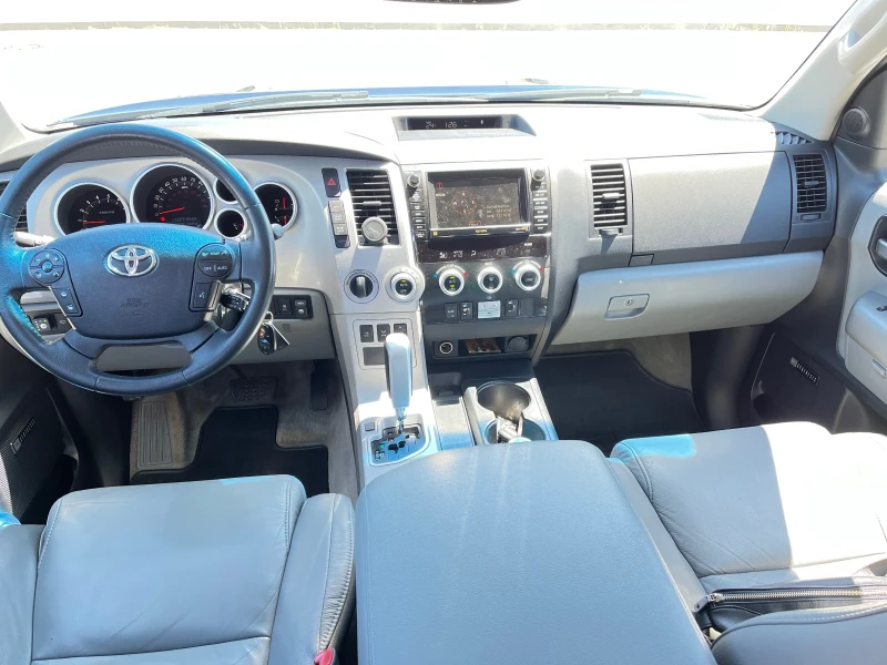 Toyota Sequoia LIMITED, снимка 10 - Автомобили и джипове - 52593659