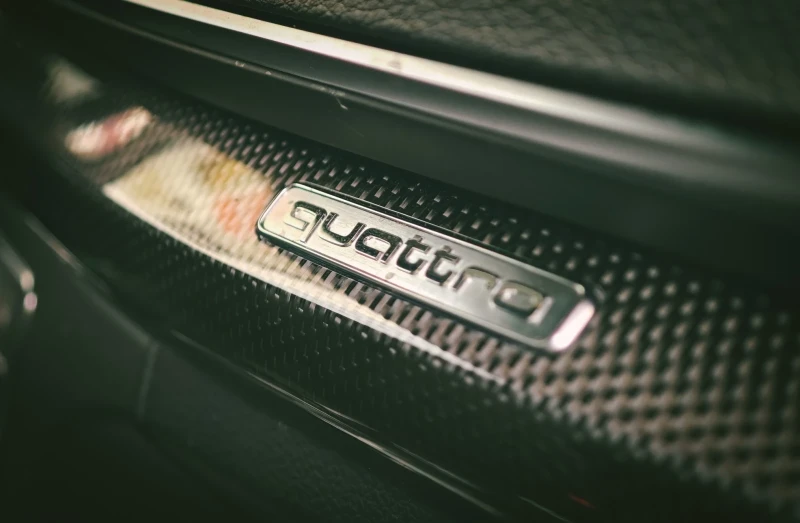 Audi SQ5 ПЕРФЕКТНА!!!, снимка 16 - Автомобили и джипове - 52729887