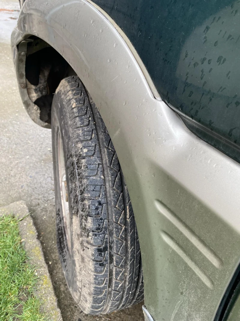 Nissan Terrano, снимка 8 - Автомобили и джипове - 53264546