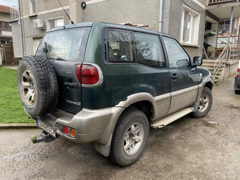 Nissan Terrano, снимка 3 - Автомобили и джипове - 53264546