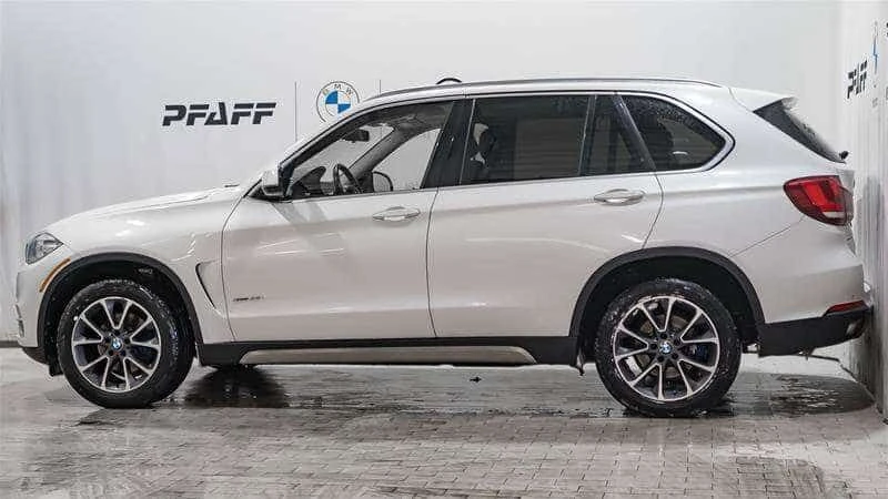 BMW X5 xDrive35i| H/K| Памет| Подгреви| Пано| 360| , снимка 2 - Автомобили и джипове - 54356326