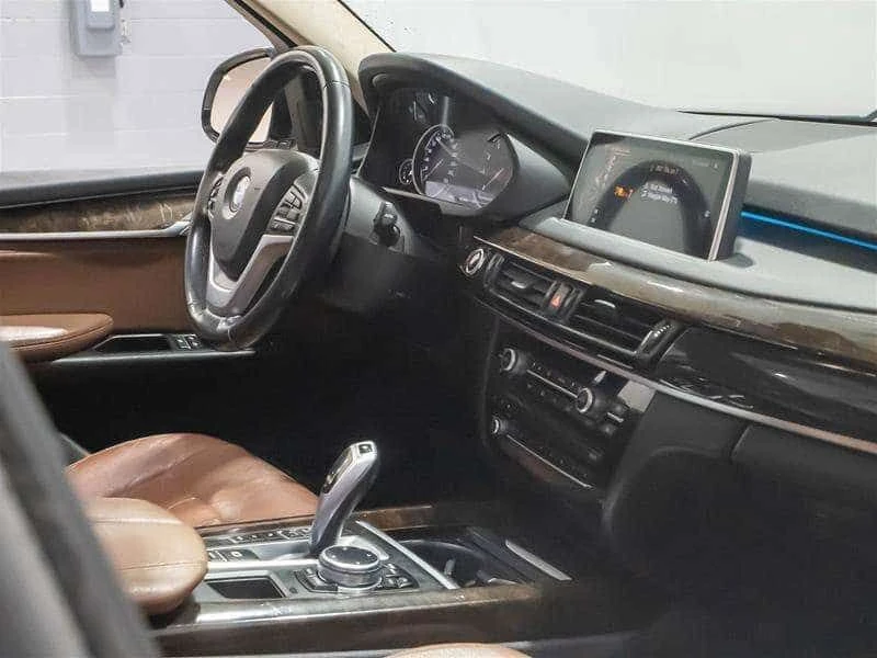 BMW X5 xDrive35i| H/K| Памет| Подгреви| Пано| 360| , снимка 7 - Автомобили и джипове - 54356326