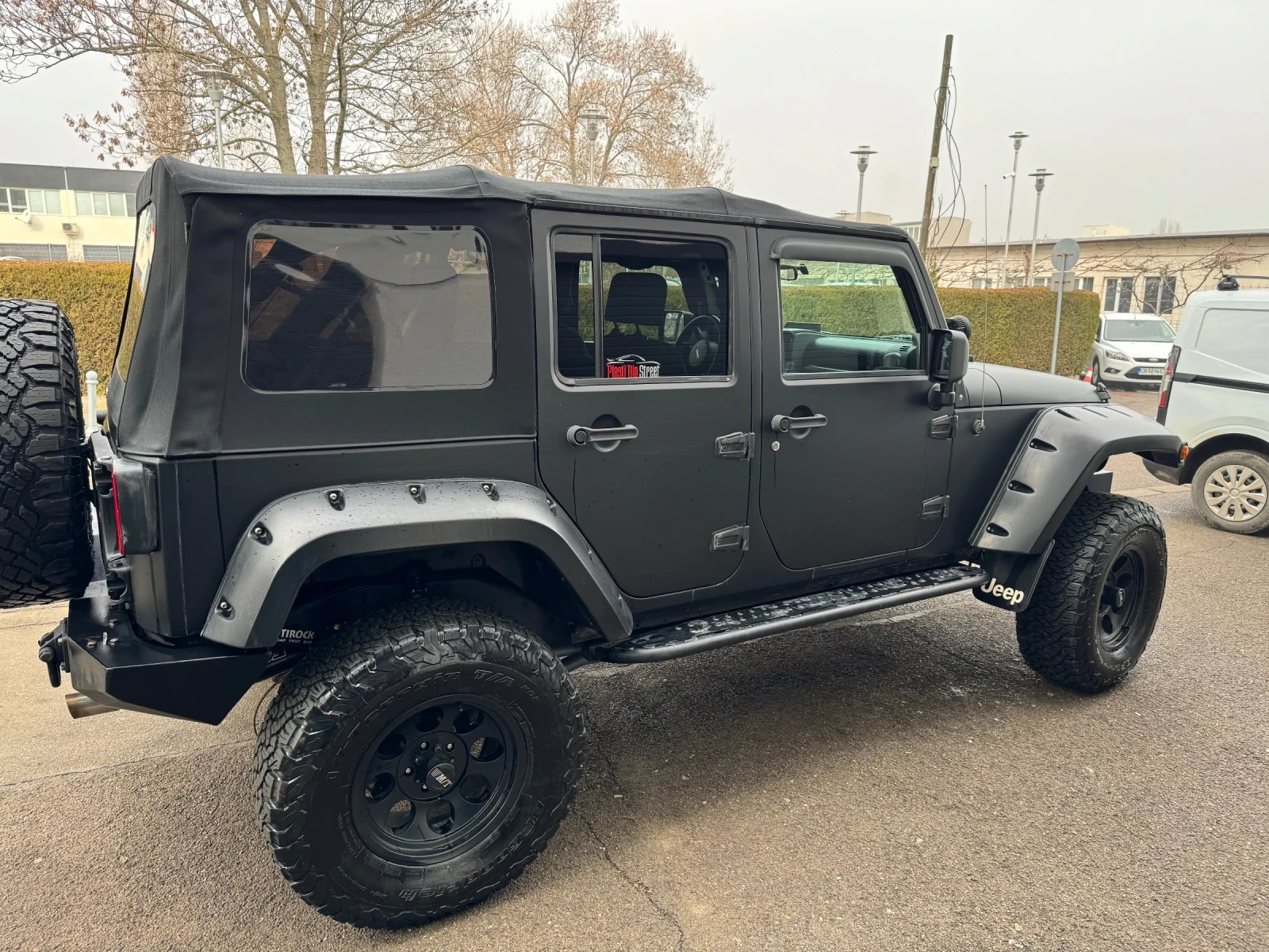 Jeep Wrangler  - изображение 9