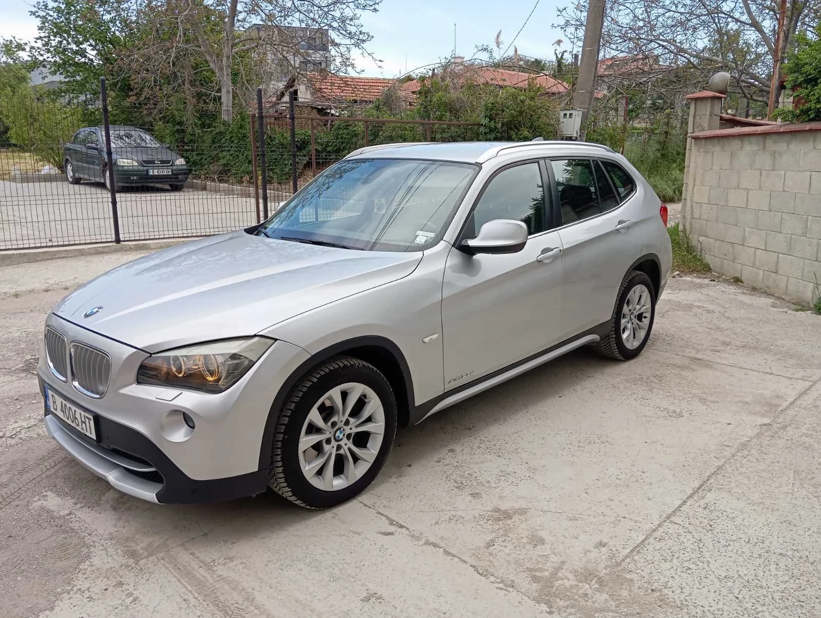 BMW X1  - изображение 2