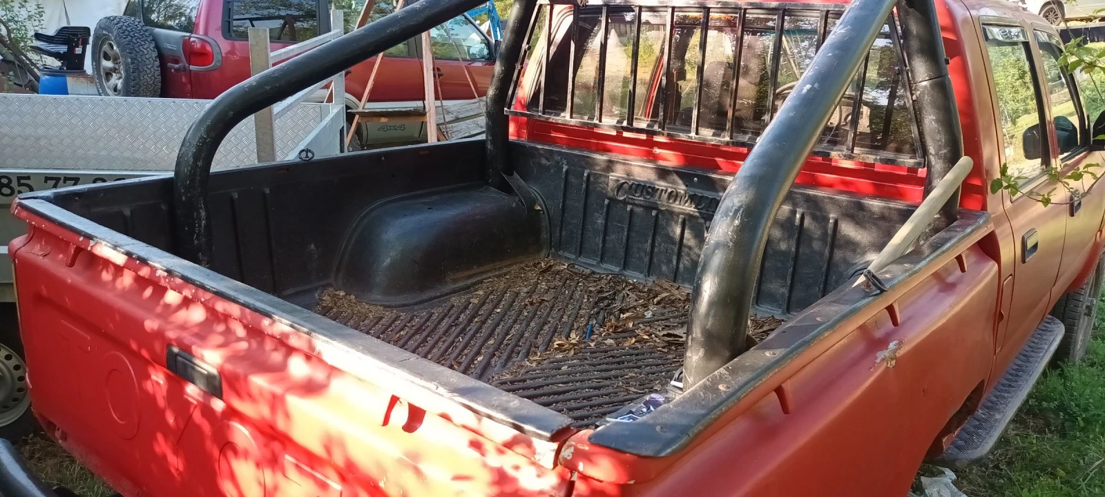 Toyota Hilux 2.4d - изображение 4