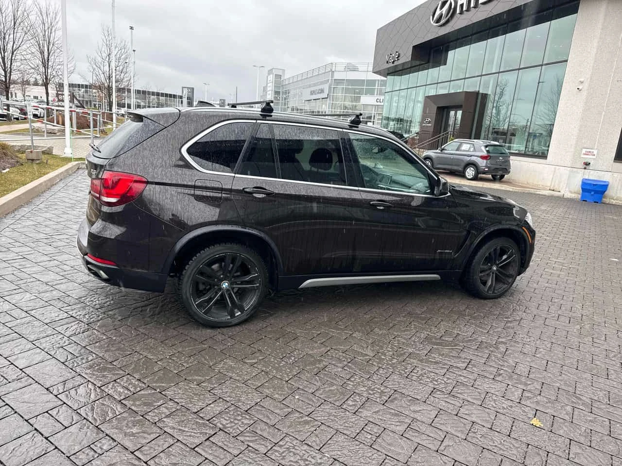 BMW X5 * xDrive35d * 360 * ДИГИТАЛНО * ПОДГРЕВИ * H/K, снимка 3 - Автомобили и джипове - 54092612