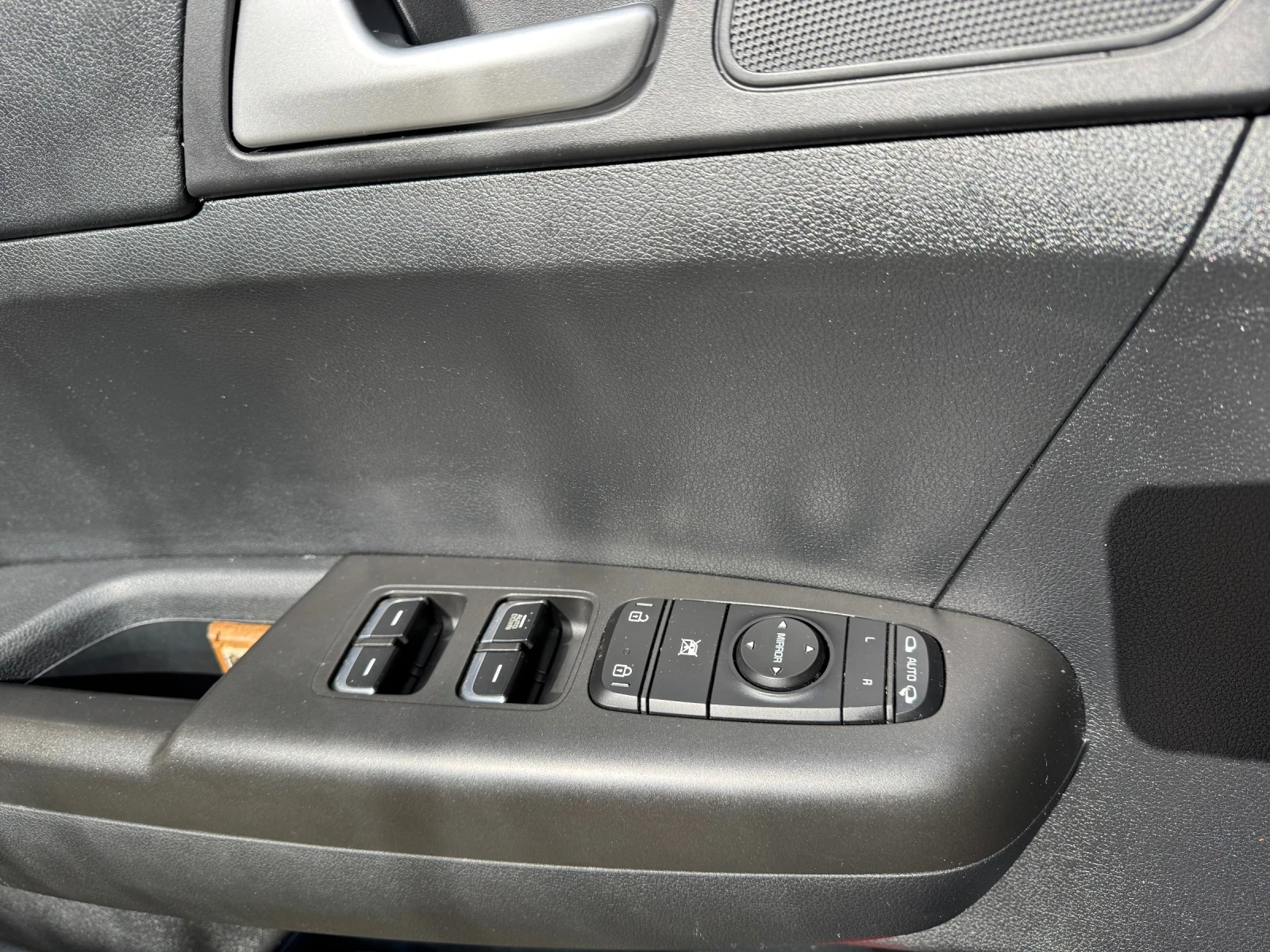 Kia Sportage 1.6 TGDI 4x4 Executive , снимка 11 - Автомобили и джипове - 54209064