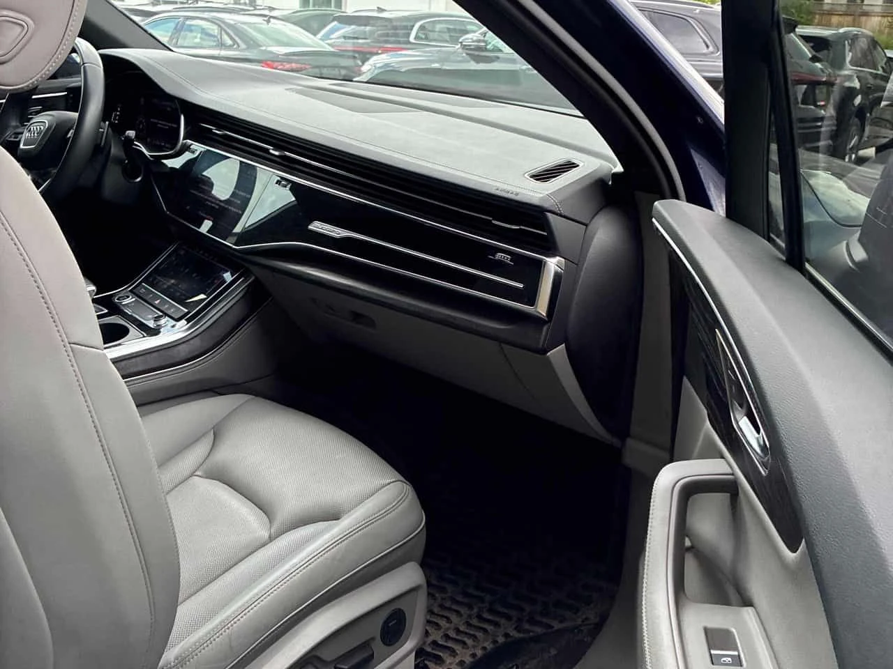 Audi Q7 Progressiv / MATRIX /ОБДУХВАНЕ/ОТ ПРЕДСТАВИТЕЛСТВО, снимка 16 - Автомобили и джипове - 55156757