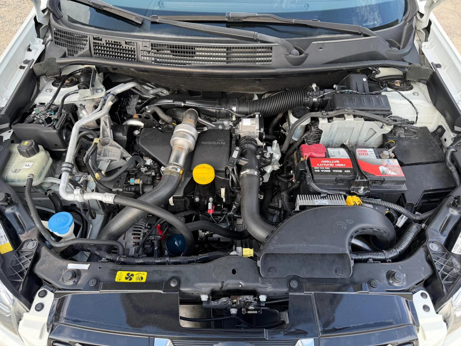 Nissan Qashqai 1.5DCI-110к.с./ Автопилот/ Парктроник, снимка 17 - Автомобили и джипове - 55351906