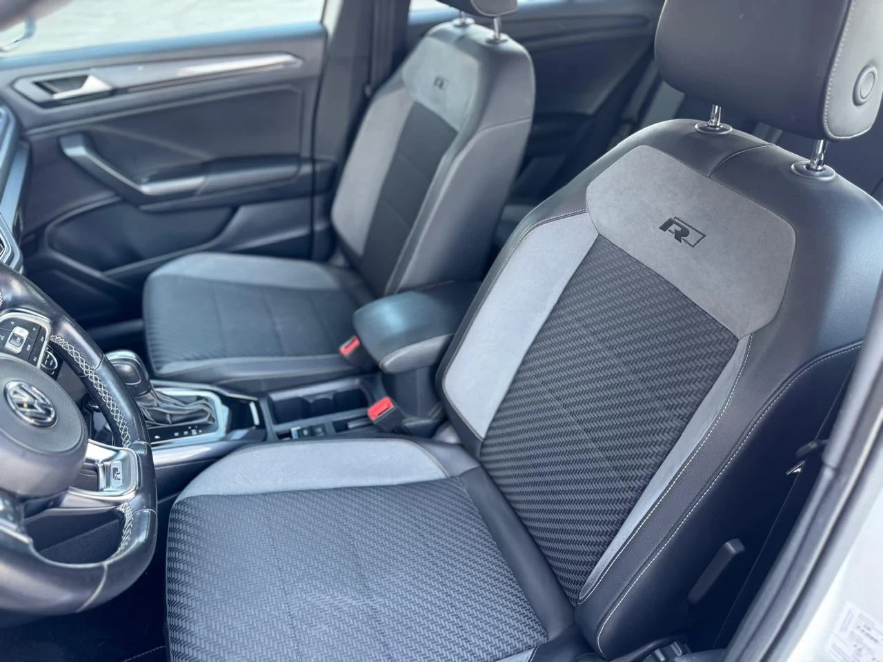 VW T-Roc 2.0 R-LINE, снимка 10 - Автомобили и джипове - 55547028