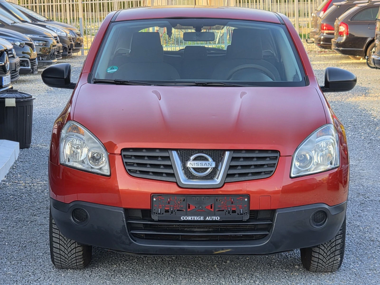 Nissan Qashqai 2.0i 4x4, снимка 2 - Автомобили и джипове - 55607706