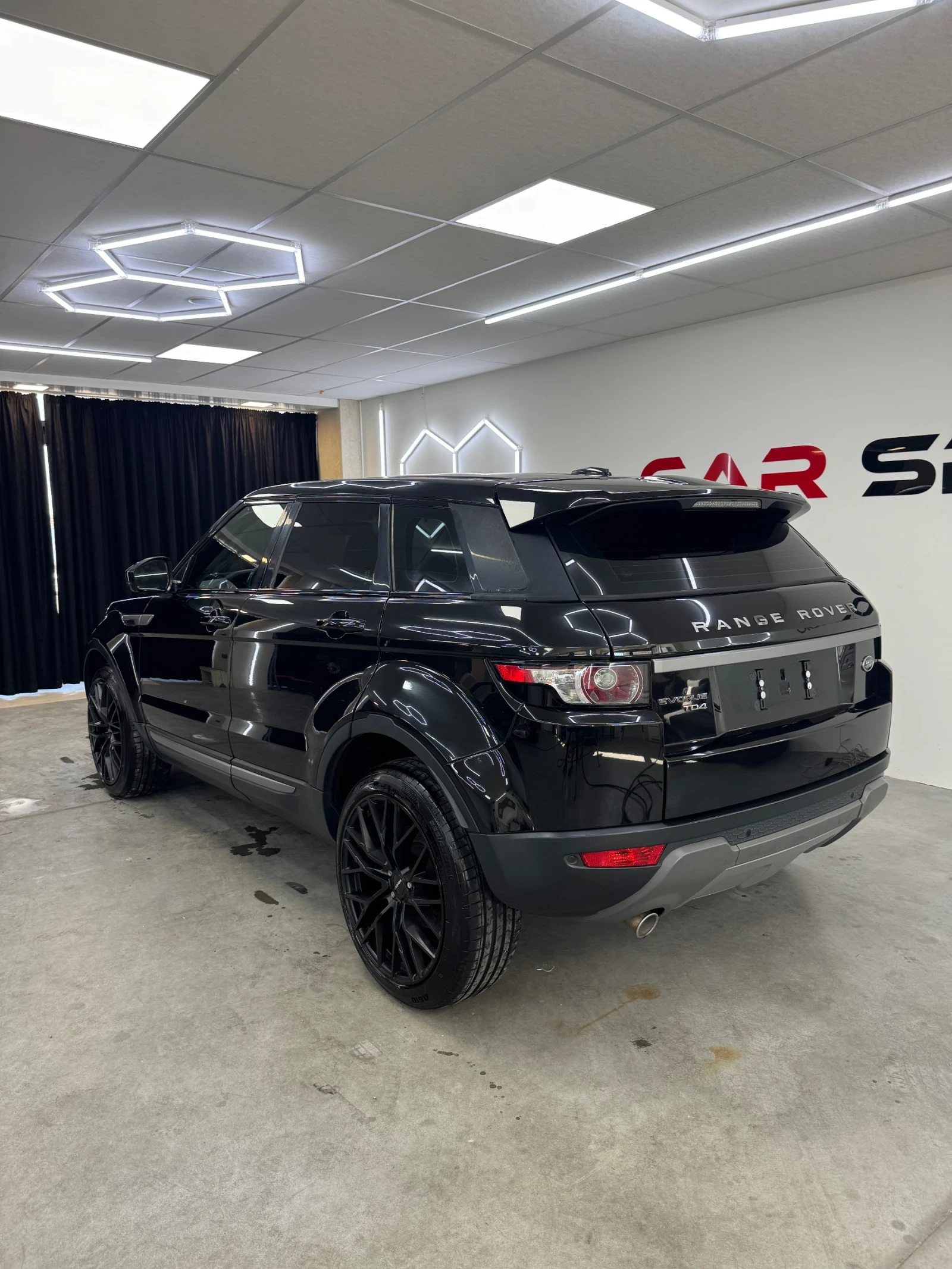 Land Rover Range Rover Evoque 2.0 150кс TD4, снимка 4 - Автомобили и джипове - 55888727