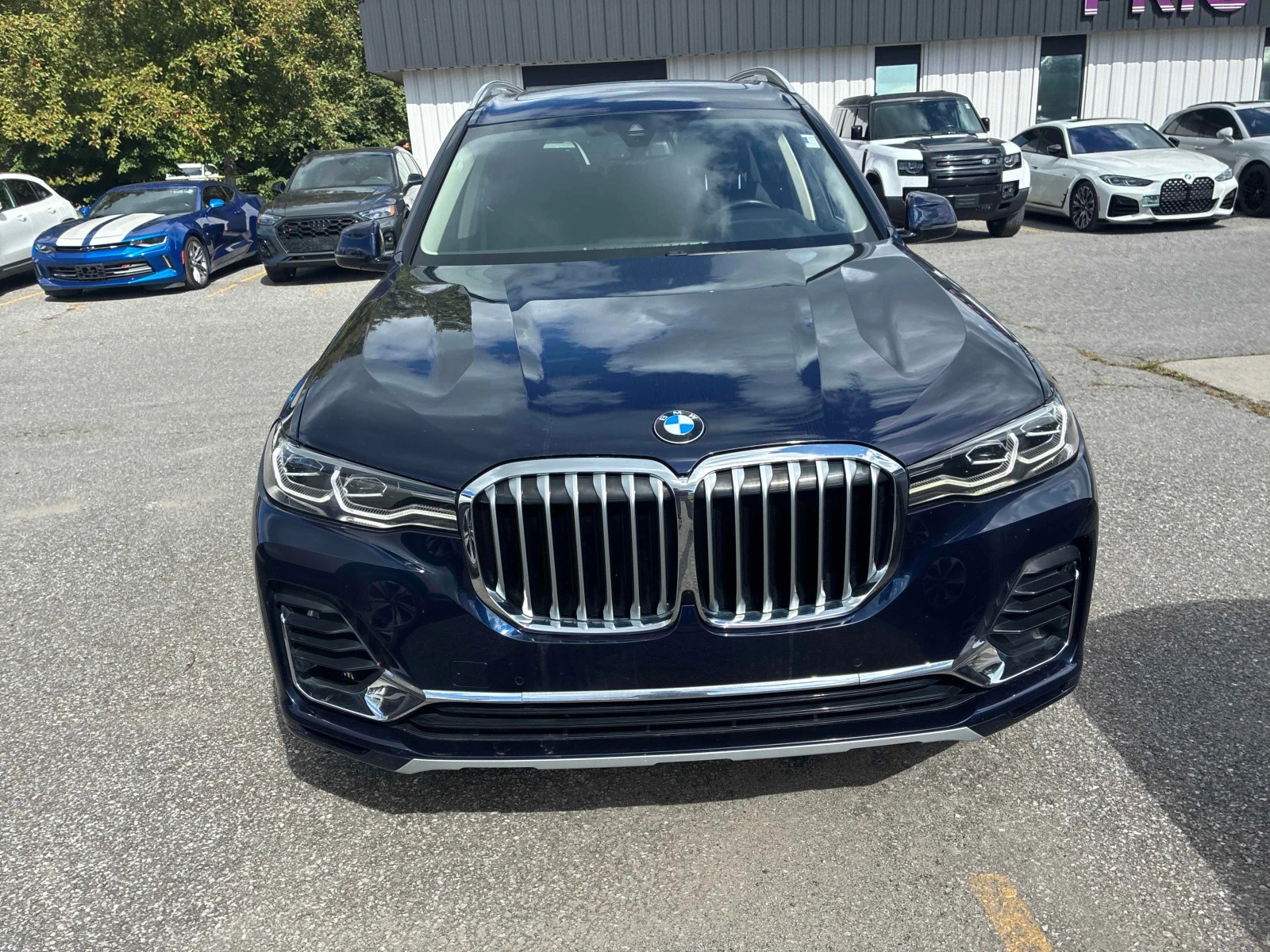 BMW X7 * xDrive40i * CARFAX * БЕЗ ПЪРВОНАЧАЛНА ВНОСКА, снимка 6 - Автомобили и джипове - 56081648