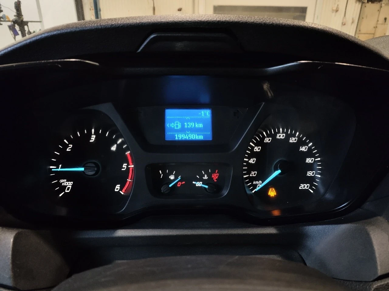 Ford Transit Бордови - изображение 8