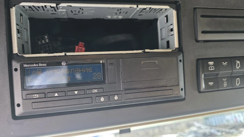 Mercedes-Benz Actros 18 46 EURO 6, снимка 8 - Камиони - 52722826