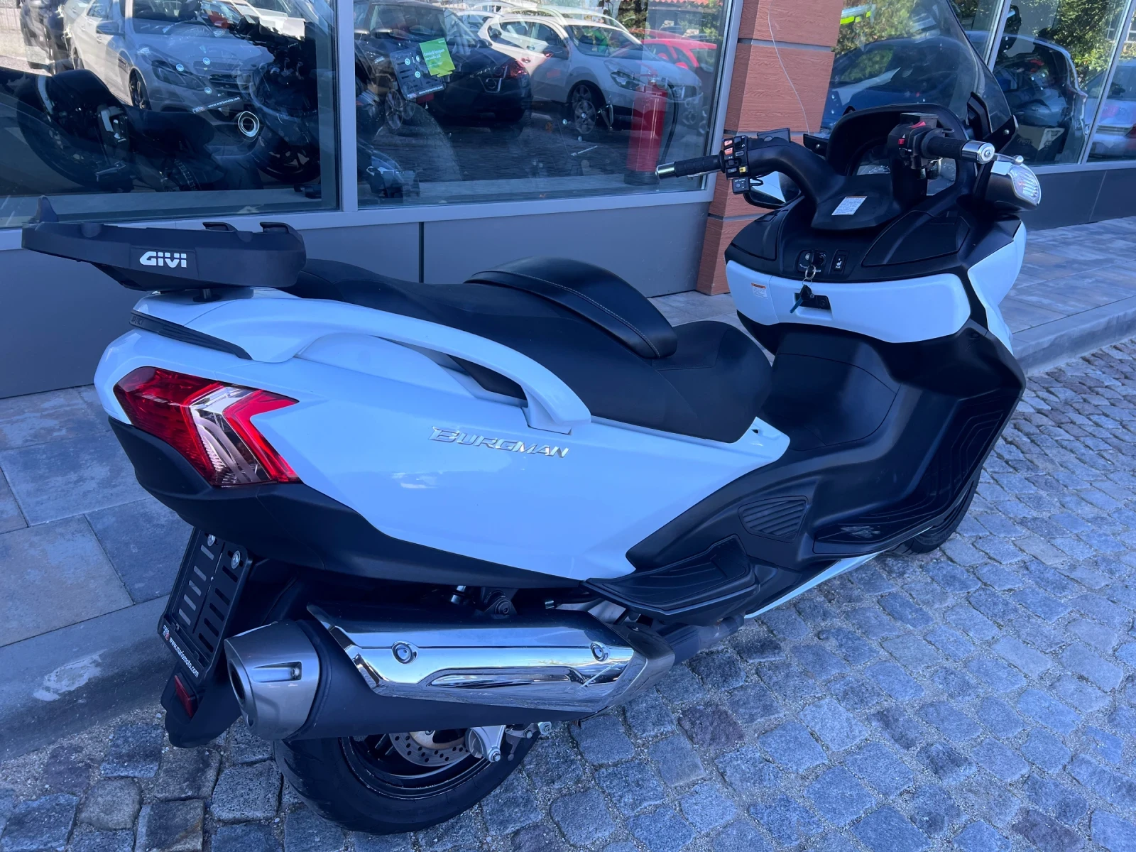 Suzuki Burgman 650 ABS - изображение 3