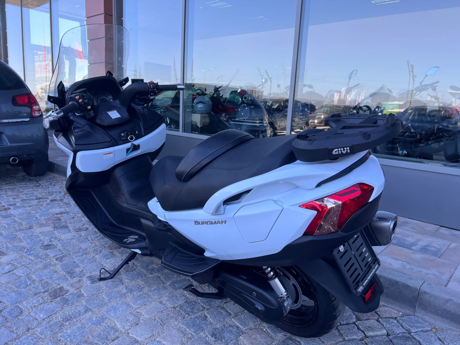 Suzuki Burgman 650 ABS - изображение 6