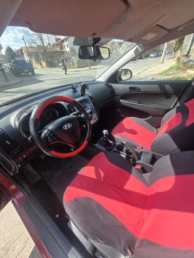 Hyundai I30 1.6 дизел 90к.с. топ топ топ , снимка 11
