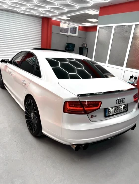 Audi S8, снимка 4