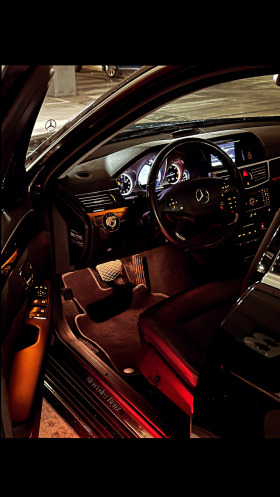 Mercedes-Benz E 220 AMG Avantgarde, снимка 12 - Автомобили и джипове - 43800084