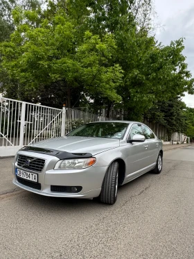 Снимка Volvo S80