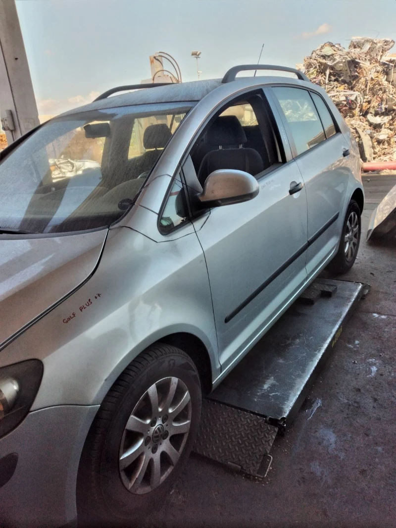 VW Golf Plus 2.0 , снимка 3 - Автомобили и джипове - 40260908