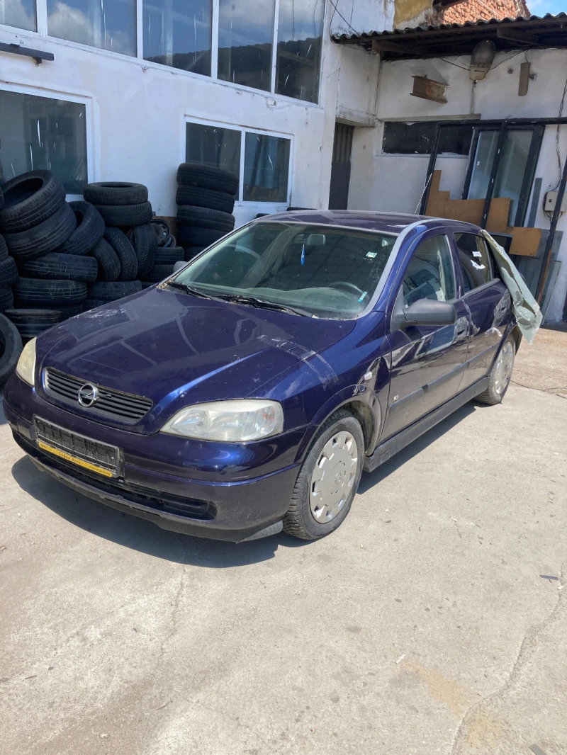 Opel Astra, снимка 2 - Автомобили и джипове - 41436346