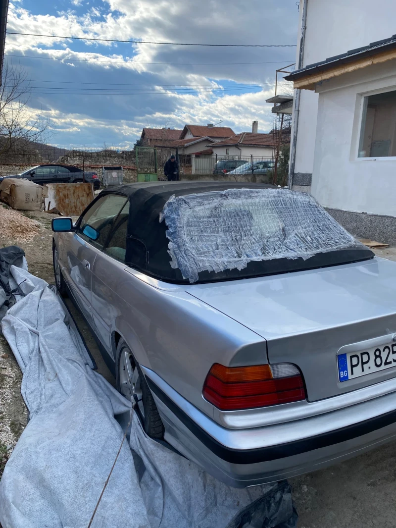 BMW 320 Cabrio, снимка 11 - Автомобили и джипове - 47079879