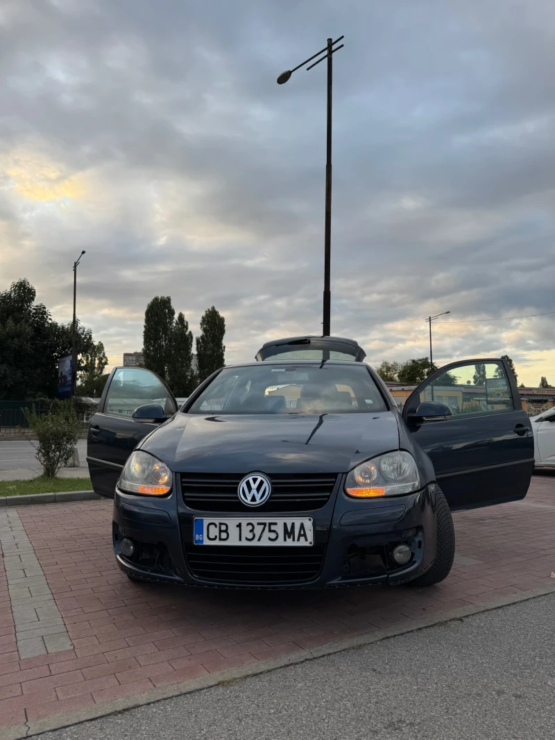 VW Golf 1.9tdi, снимка 1 - Автомобили и джипове - 47331250