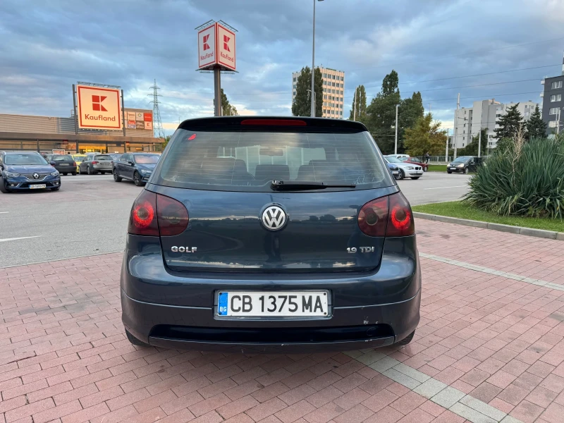 VW Golf 1.9tdi, снимка 5 - Автомобили и джипове - 47331250