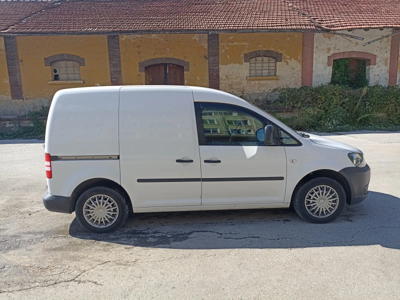 VW Caddy 1, 6 TDI, снимка 2 - Автомобили и джипове - 47360904