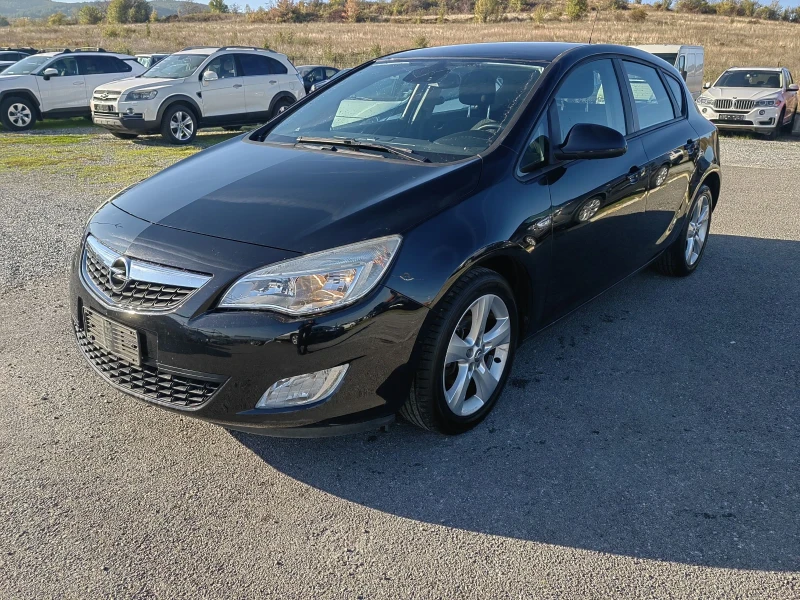 Opel Astra 1.4 i, снимка 3 - Автомобили и джипове - 47660960