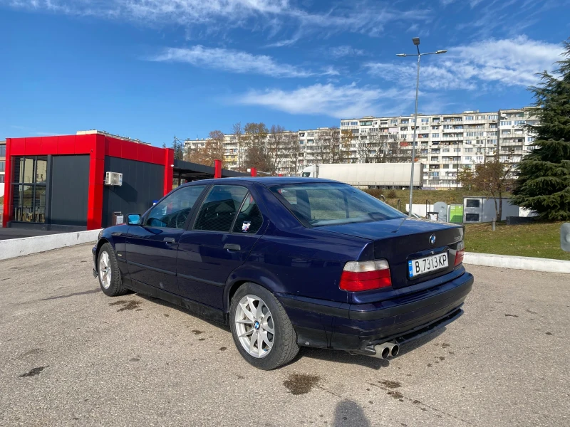 BMW 318 i LPG, снимка 7 - Автомобили и джипове - 48037934