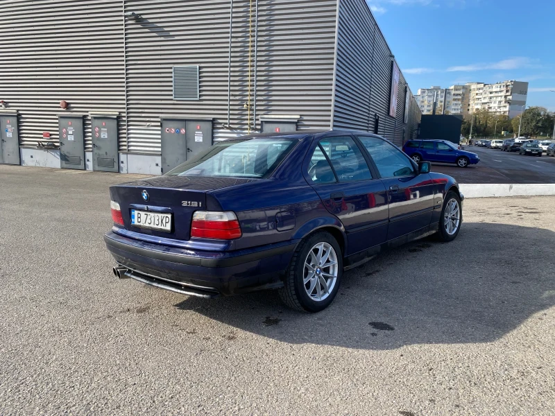 BMW 318 i LPG, снимка 5 - Автомобили и джипове - 48037934