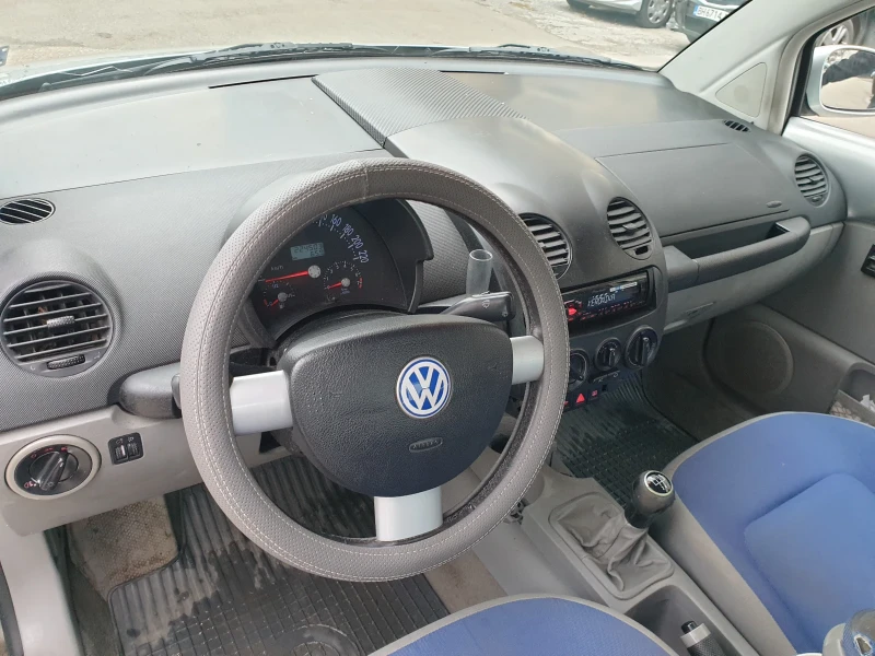 VW Beetle 1.6, снимка 9 - Автомобили и джипове - 48242700