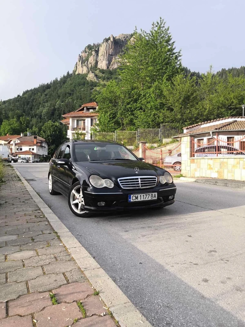 Mercedes-Benz C 320 ТОП СЪСТОЯНИЕ !!!! , снимка 4 - Автомобили и джипове - 49345308