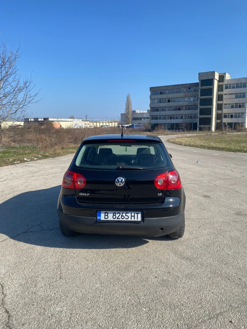 VW Golf 1.6 102 к.с., снимка 3 - Автомобили и джипове - 49392100