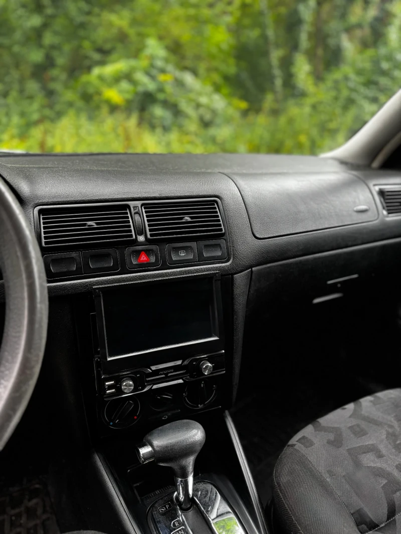 VW Golf, снимка 3 - Автомобили и джипове - 51613438