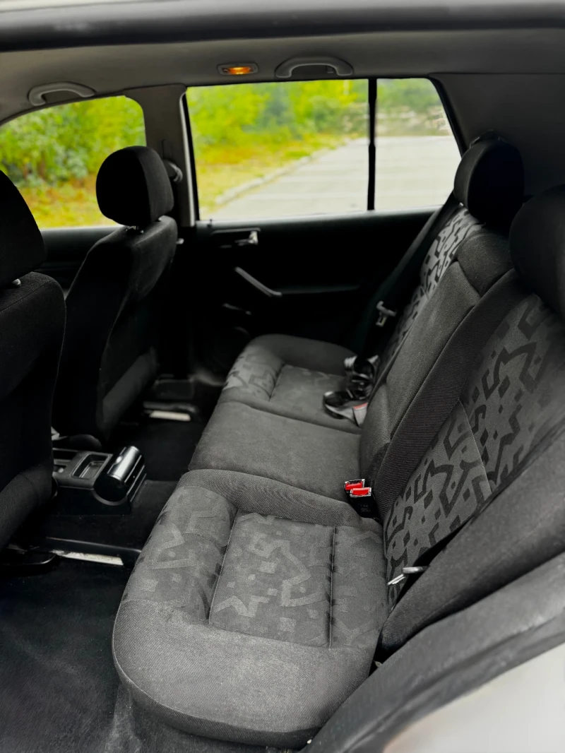 VW Golf, снимка 4 - Автомобили и джипове - 51613438