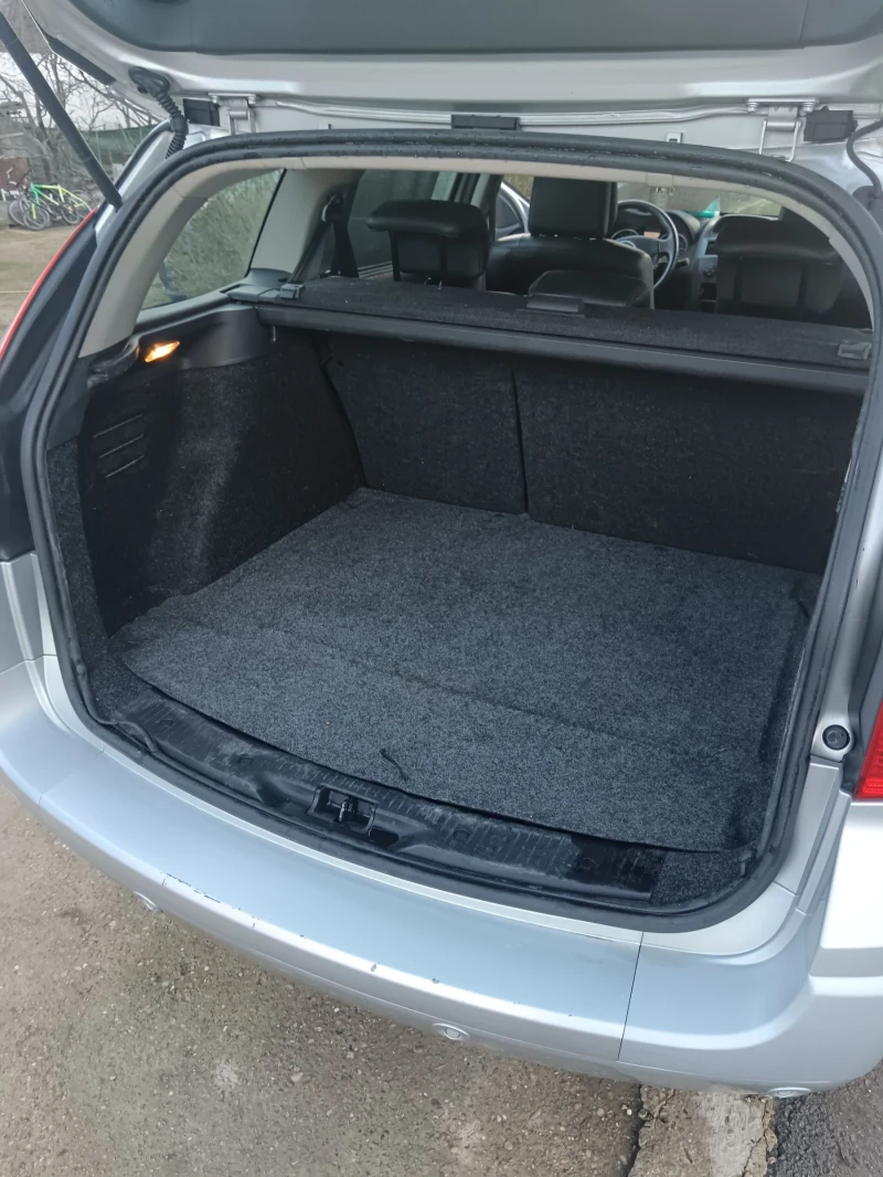 Renault Megane FULL 1.9 DIESEL FACELIFT TOP, снимка 6 - Автомобили и джипове - 52431566