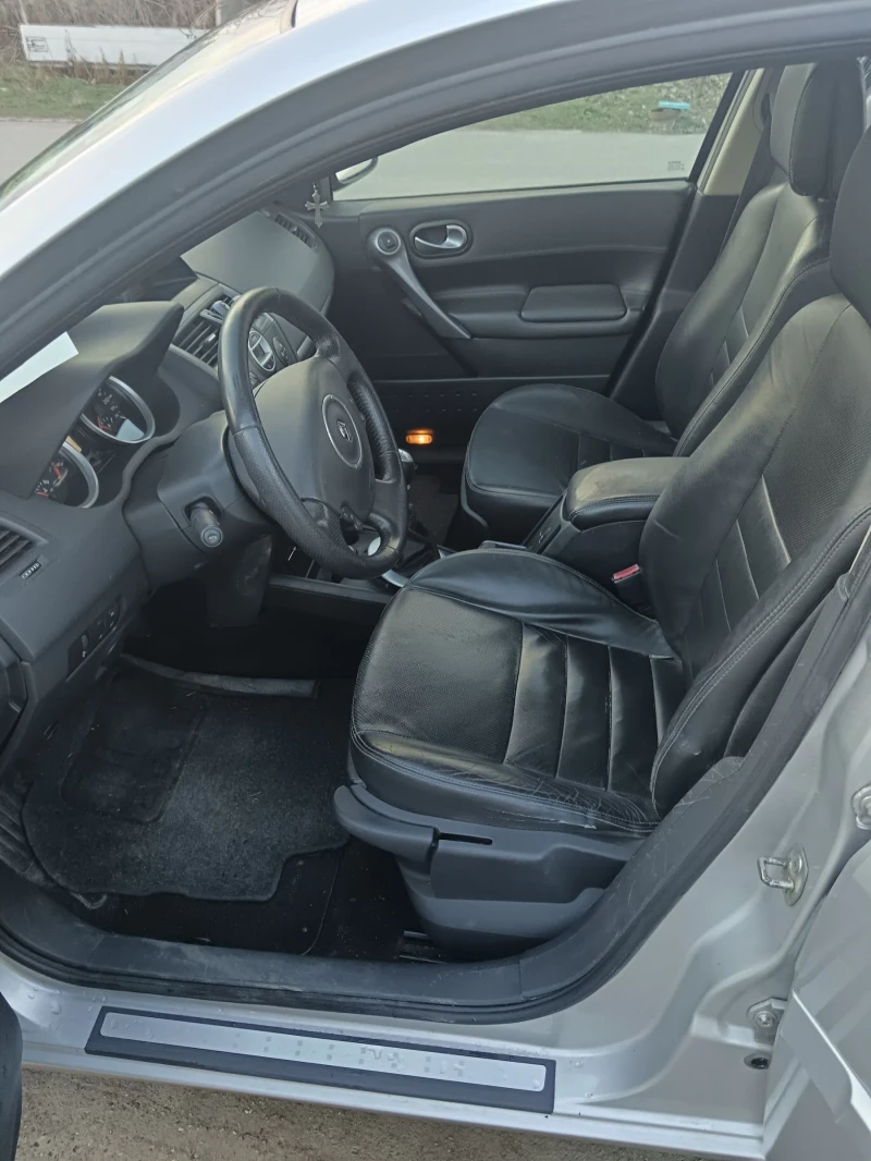 Renault Megane FULL 1.9 DIESEL FACELIFT TOP, снимка 10 - Автомобили и джипове - 52431566