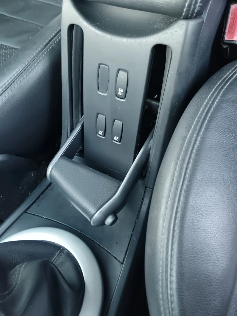 Renault Megane FULL 1.9 DIESEL FACELIFT TOP, снимка 7 - Автомобили и джипове - 52431566