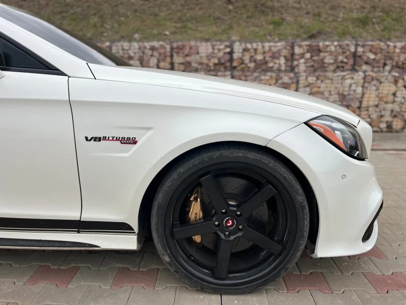 Mercedes-Benz CLS 550 4matic 9G Tronic, снимка 4 - Автомобили и джипове - 52923923