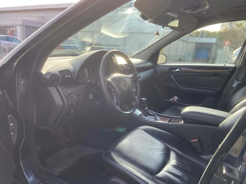 Mercedes-Benz C 270, снимка 6 - Автомобили и джипове - 53181999