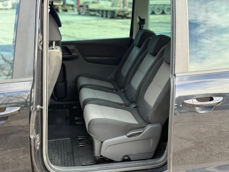 VW Sharan 2.0 TDI FACELIFT, снимка 14 - Автомобили и джипове - 53475217