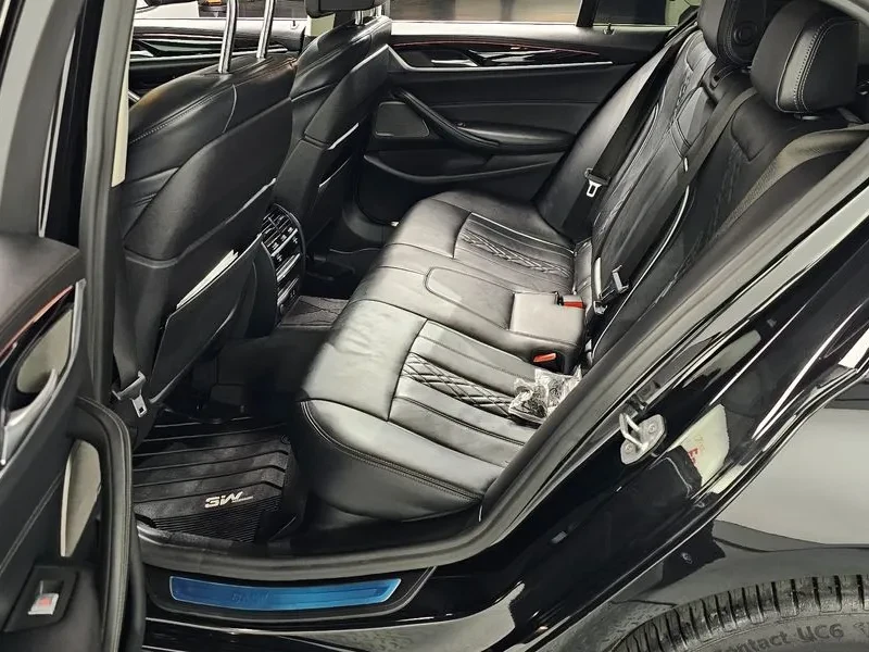 BMW 520 d-MSport - САМО 30% АВАНС, снимка 12 - Автомобили и джипове - 55740803