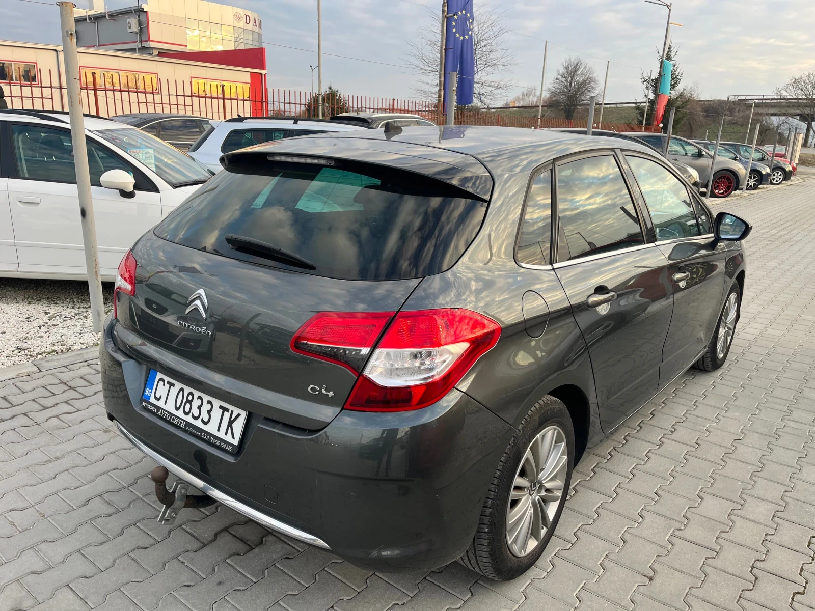 Citroen C4 1.6* Регистриран* Клима* Нави* Топ*  - изображение 7