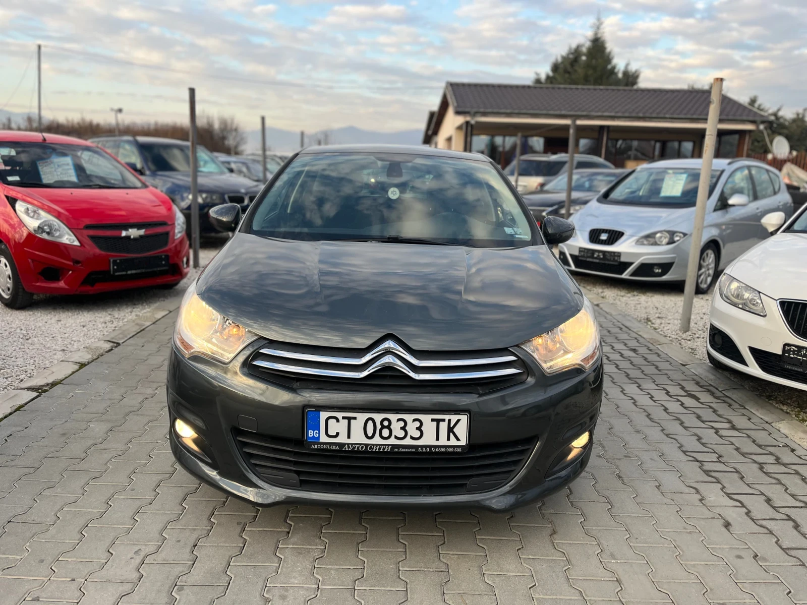 Citroen C4 1.6* Регистриран* Клима* Нави* Топ*  - изображение 2