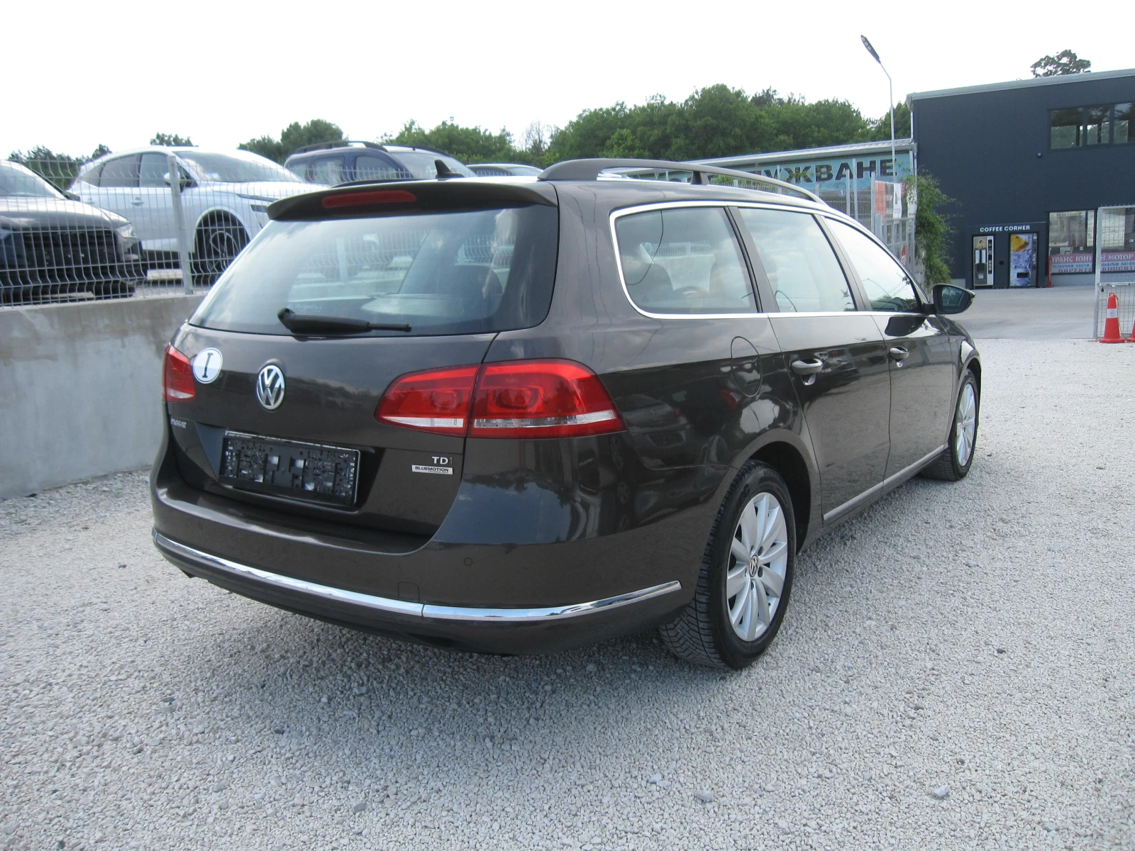 VW Passat 1, 6-TDI - изображение 4